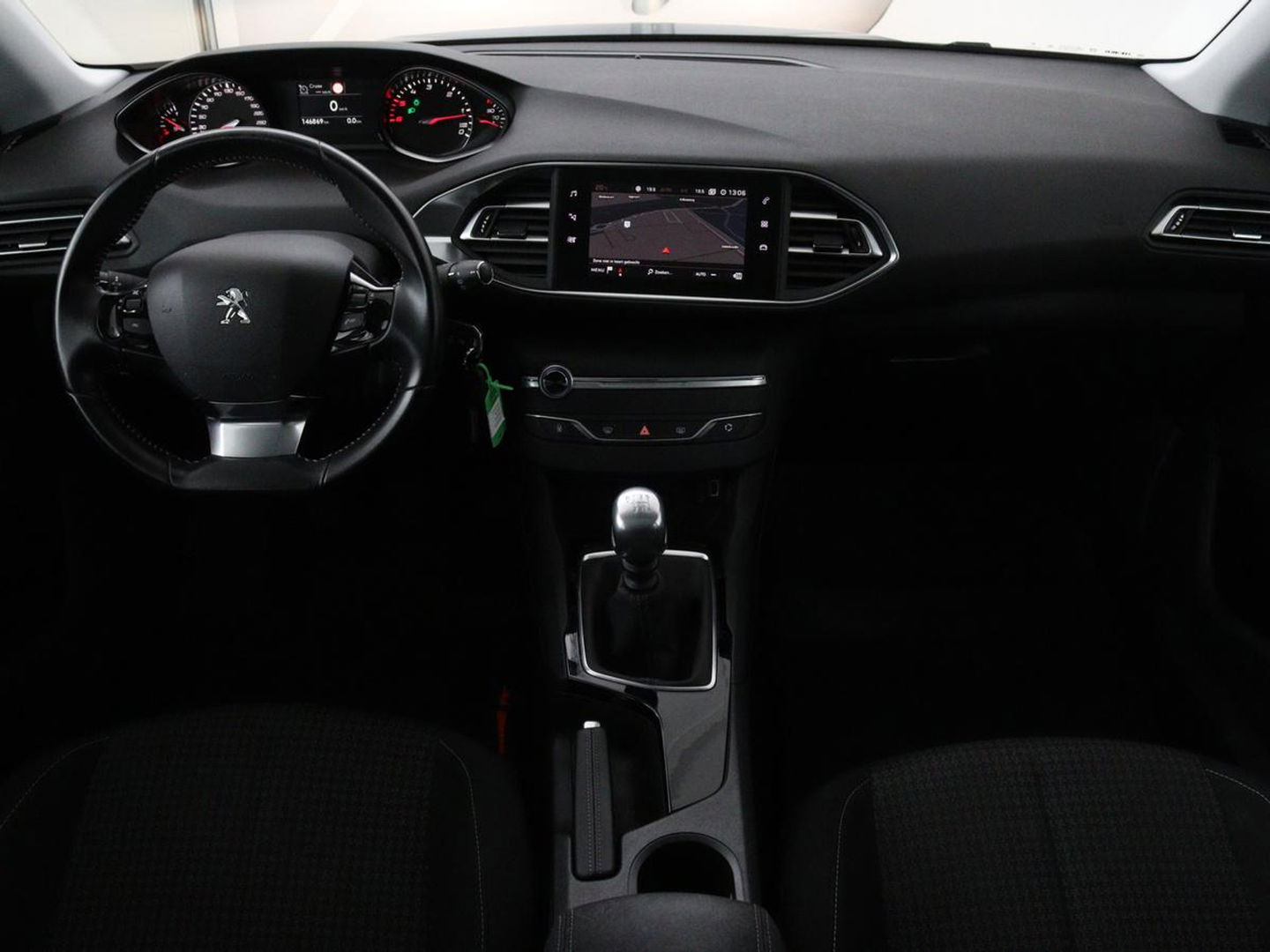 Peugeot 308 1.5 BlueHDi Executive | 1e eigenaar | Panoramadak | Carplay | Climate control | Navigatie | Parkeerhulp | Cruise control