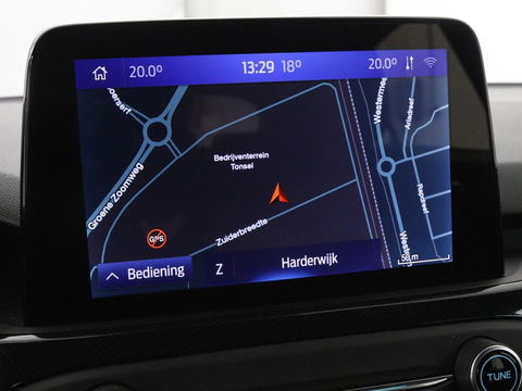 Ford Focus 1.0 EcoBoost ST Line | Stoel & stuurverwarming | Carplay | Navigatie | Climate control | Parkeerhulp | Cruise control | Bluetooth