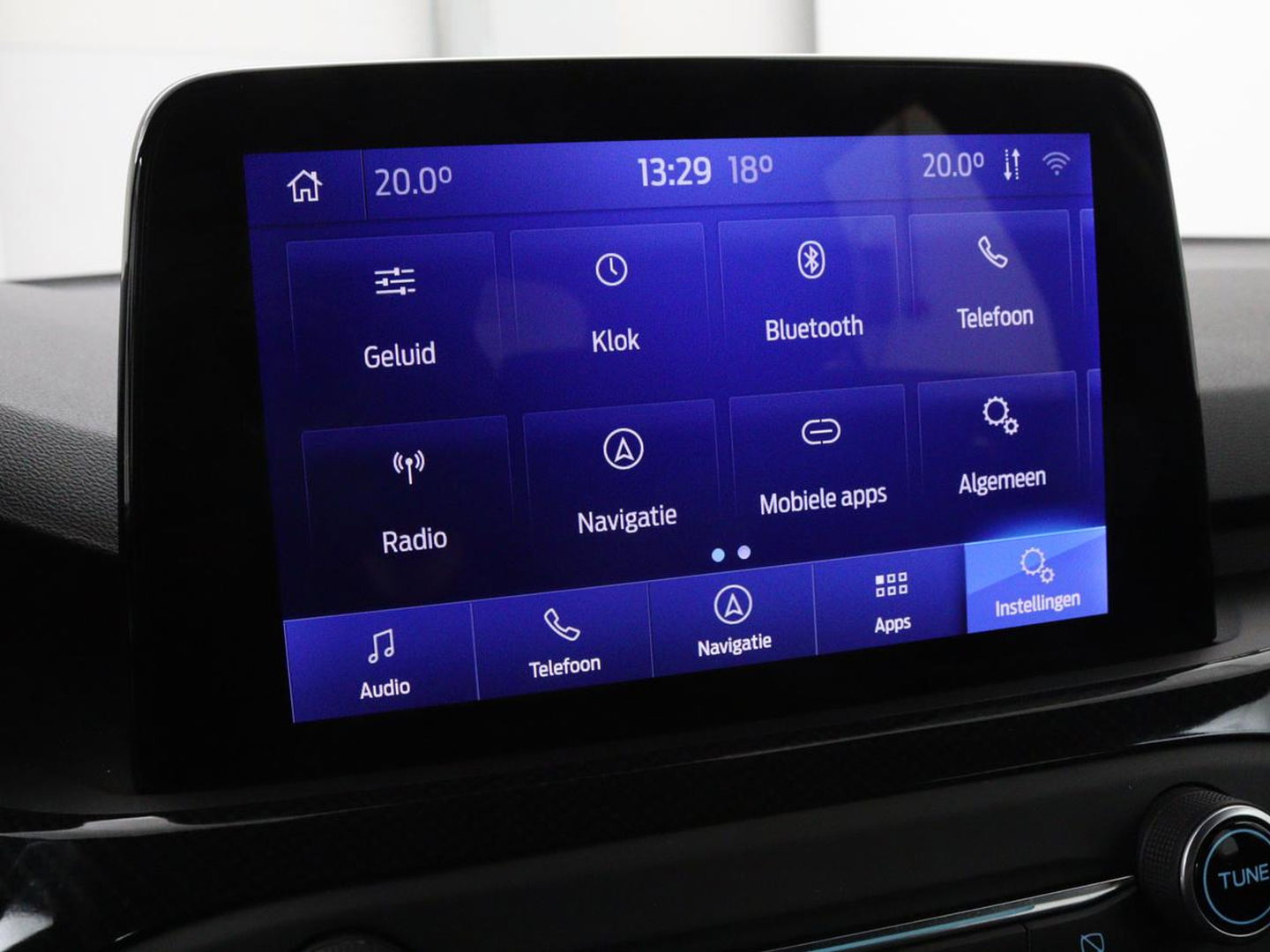 Ford Focus 1.0 EcoBoost ST Line | Stoel & stuurverwarming | Carplay | Navigatie | Climate control | Parkeerhulp | Cruise control | Bluetooth