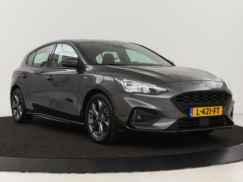 Ford Focus 1.0 EcoBoost ST Line | Stoel & stuurverwarming | Carplay | Navigatie | Climate control | Parkeerhulp | Cruise control | Bluetooth