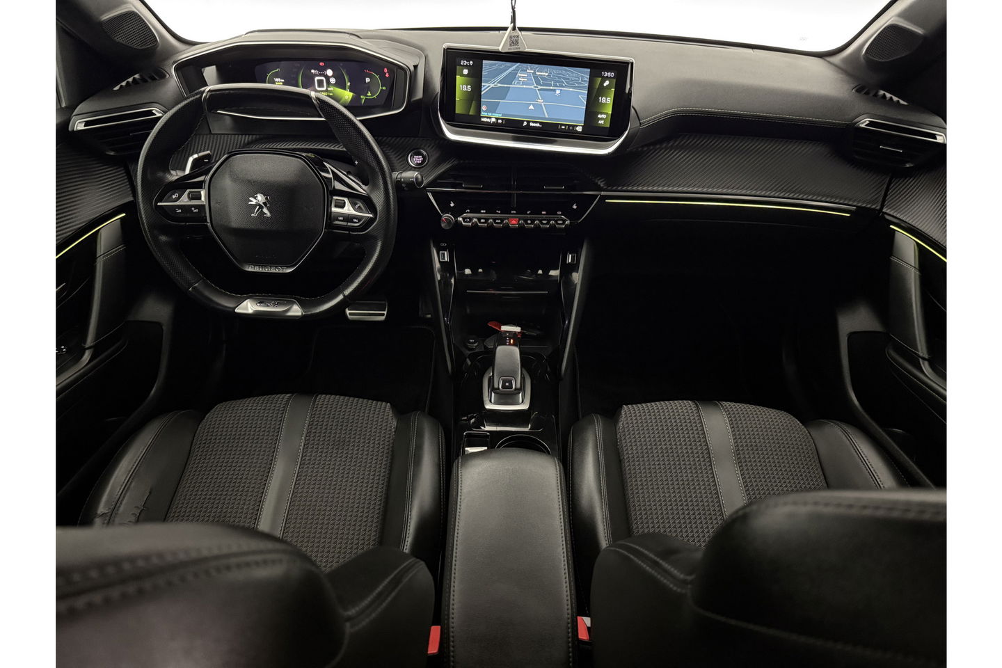 Peugeot 208 1.2 PureTech GT 131PK 360 Camera Sfeerverl. LED Carplay Clima Cruise Virtual Navi PDC 17"LMV