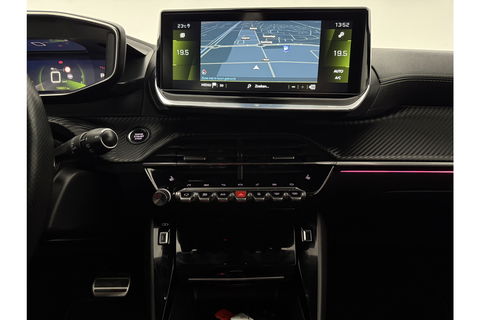 Peugeot 208 1.2 PureTech GT 131PK 360 Camera Sfeerverl. LED Carplay Clima Cruise Virtual Navi PDC 17"LMV