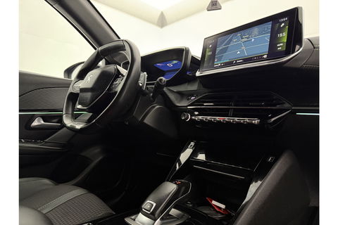 Peugeot 208 1.2 PureTech GT 131PK 360 Camera Sfeerverl. LED Carplay Clima Cruise Virtual Navi PDC 17"LMV