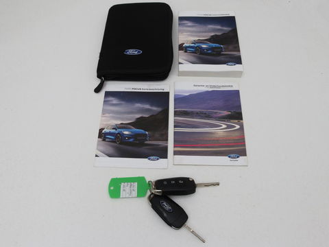 Ford Focus 1.0 EcoBoost Trend Edition Business | Carplay | Navigatie | Cruise control | Parkeerhulp | Airco | Bluetooth | Lichtmetalen velgen