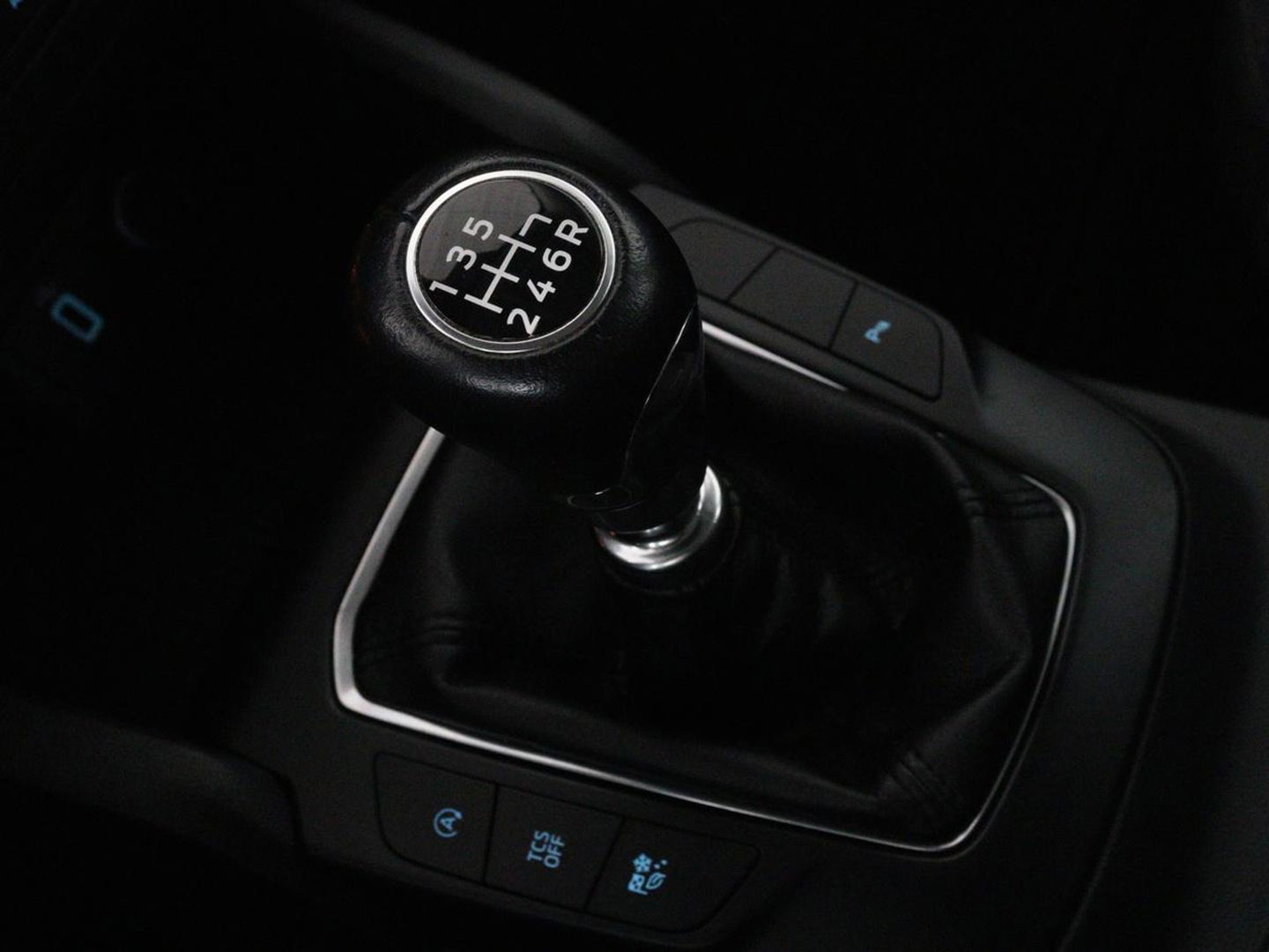 Ford Focus 1.0 EcoBoost Trend Edition Business | Carplay | Navigatie | Cruise control | Parkeerhulp | Airco | Bluetooth | Lichtmetalen velgen