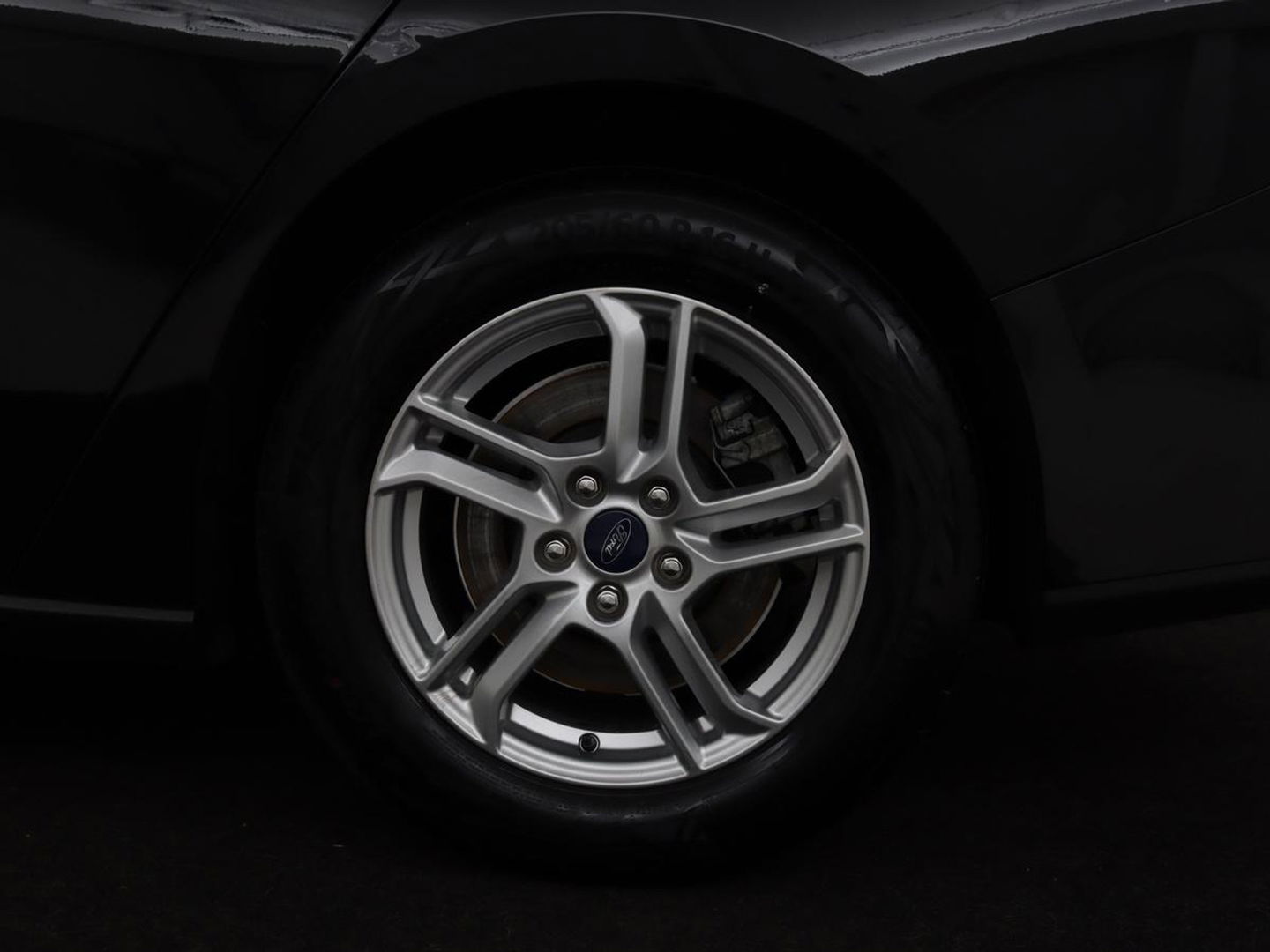 Ford Focus 1.0 EcoBoost Trend Edition Business | Carplay | Navigatie | Cruise control | Parkeerhulp | Airco | Bluetooth | Lichtmetalen velgen
