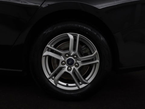 Ford Focus 1.0 EcoBoost Trend Edition Business | Carplay | Navigatie | Cruise control | Parkeerhulp | Airco | Bluetooth | Lichtmetalen velgen