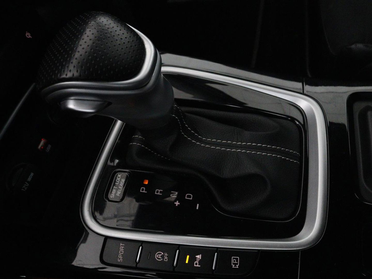 Kia ProCeed 1.5 T-GDi GT-Line | Panoramadak | Trekhaak | Stoel & stuurverwarming | Adaptive cruise | Camera | Carplay | Leder/Alcantara | Full LED | Navigatie | Keyless