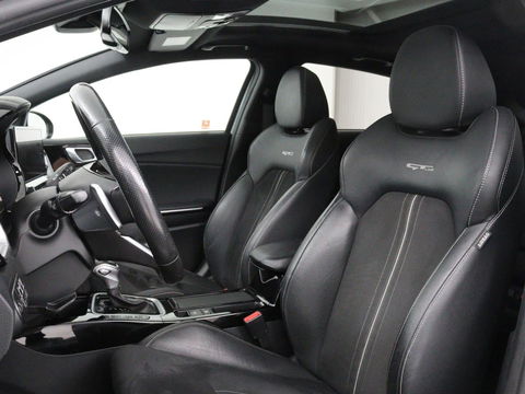 Kia ProCeed 1.5 T-GDi GT-Line | Panoramadak | Trekhaak | Stoel & stuurverwarming | Adaptive cruise | Camera | Carplay | Leder/Alcantara | Full LED | Navigatie | Keyless
