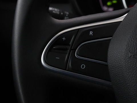 Renault Kadjar 1.3 TCe Techno | Automaat | Stoelverwarming | Trekhaak | Carplay | Camera | Half leder | Keyless | Full LED