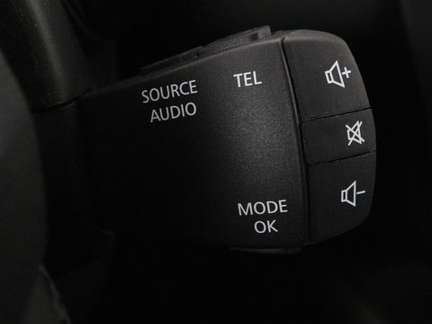 Renault Kadjar 1.3 TCe Techno | Automaat | Stoelverwarming | Trekhaak | Carplay | Camera | Half leder | Keyless | Full LED