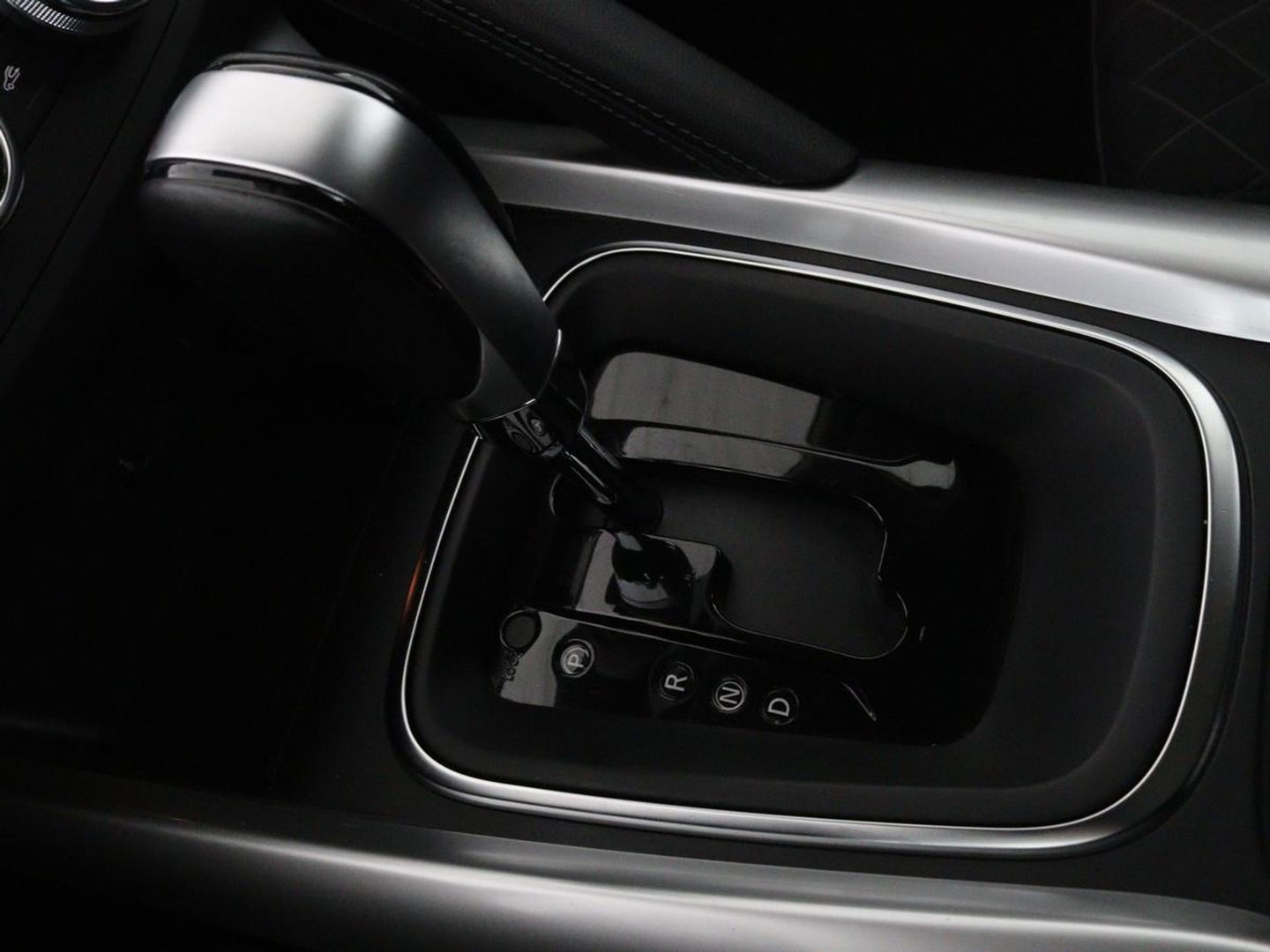 Renault Kadjar 1.3 TCe Techno | Automaat | Stoelverwarming | Trekhaak | Carplay | Camera | Half leder | Keyless | Full LED