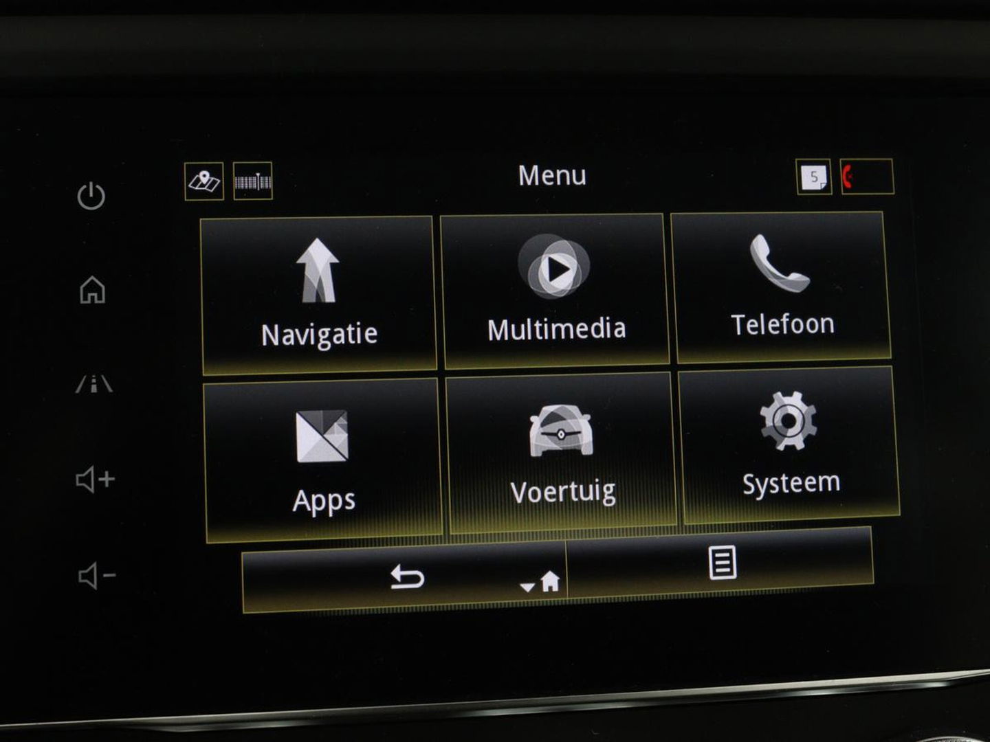Renault Kadjar 1.3 TCe Techno | Automaat | Stoelverwarming | Trekhaak | Carplay | Camera | Half leder | Keyless | Full LED