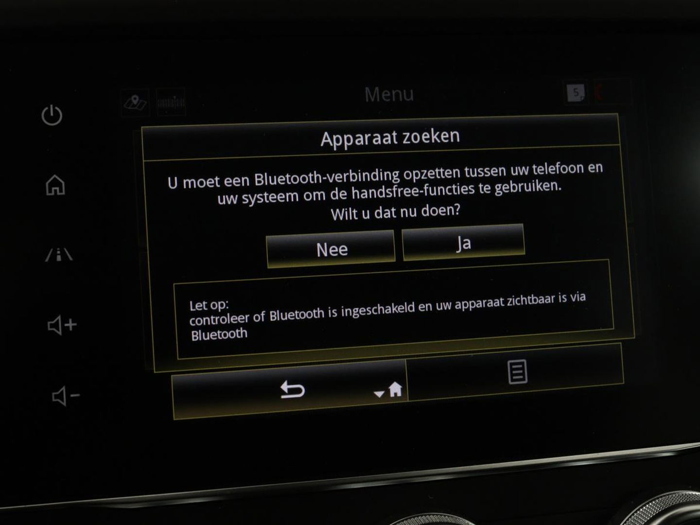 Renault Kadjar 1.3 TCe Techno | Automaat | Stoelverwarming | Trekhaak | Carplay | Camera | Half leder | Keyless | Full LED