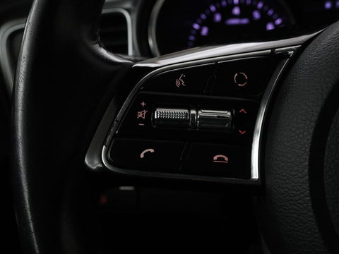 Kia Ceed 1.0 T-GDi DynamicLine | Trekhaak | Carplay | Camera | Parkeerhulp | Cruise control | Climate control | LED | Bluetooth