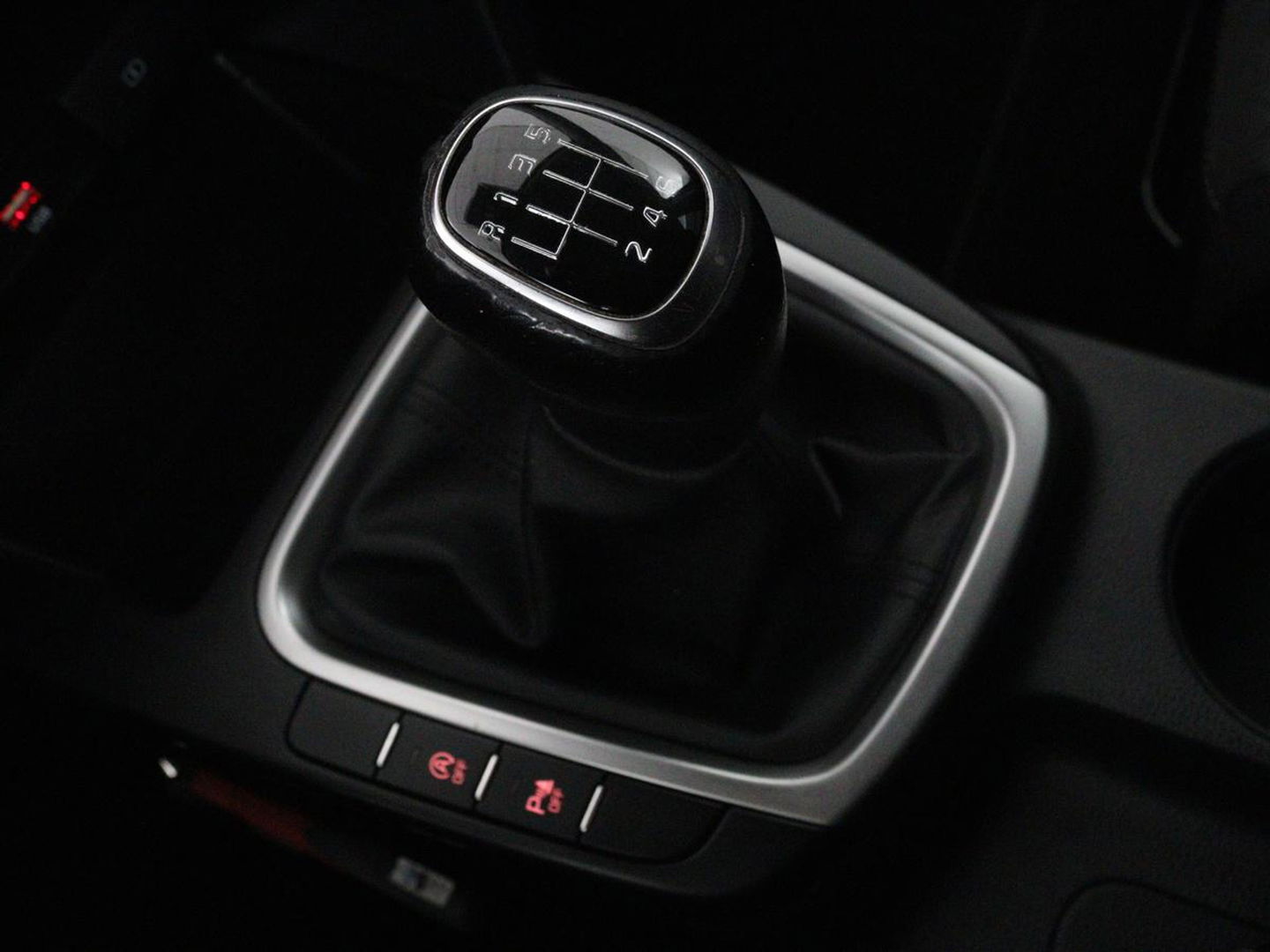 Kia Ceed 1.0 T-GDi DynamicLine | Trekhaak | Carplay | Camera | Parkeerhulp | Cruise control | Climate control | LED | Bluetooth