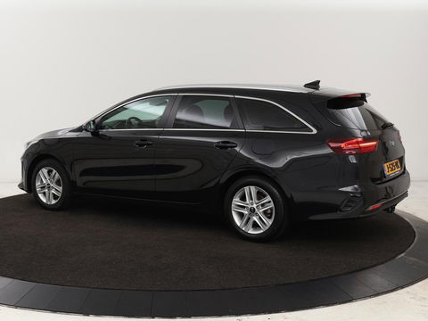 Kia Ceed 1.0 T-GDi DynamicLine | Trekhaak | Carplay | Camera | Parkeerhulp | Cruise control | Climate control | LED | Bluetooth