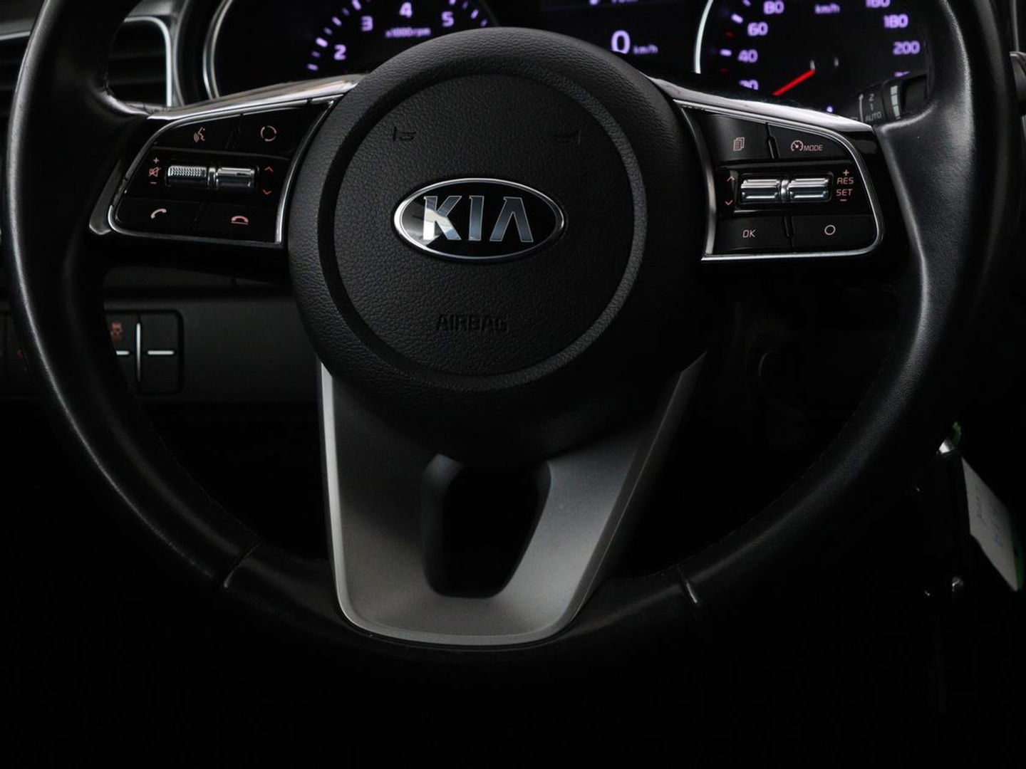 Kia Ceed 1.0 T-GDi DynamicLine | Trekhaak | Carplay | Camera | Parkeerhulp | Cruise control | Climate control | LED | Bluetooth
