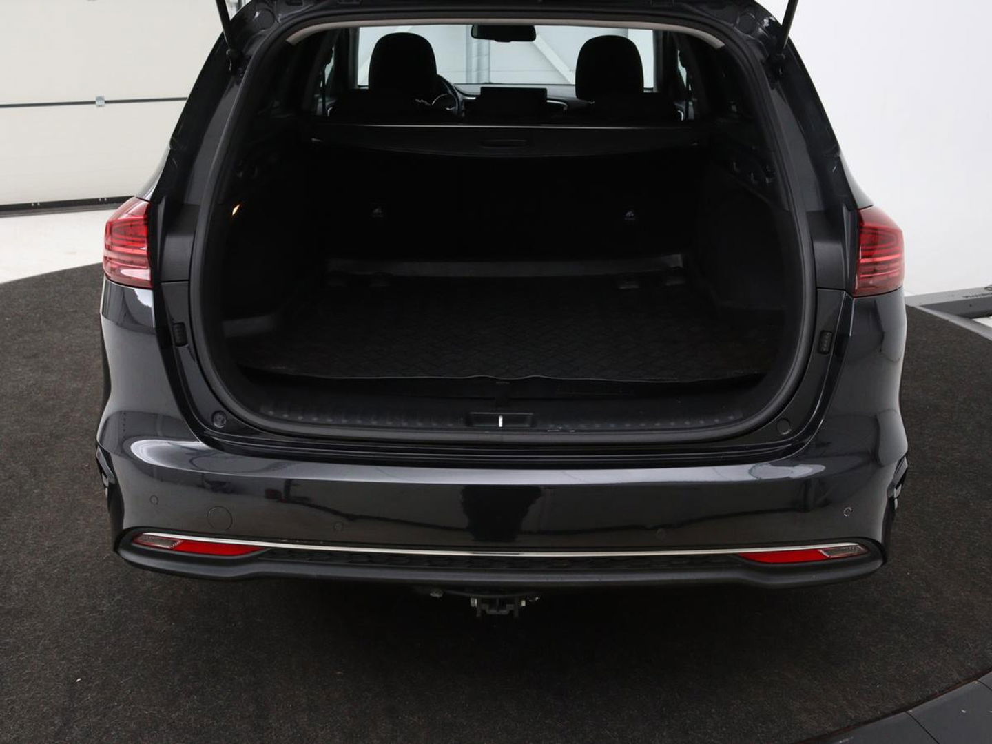 Kia Ceed 1.0 T-GDi DynamicLine | Trekhaak | Carplay | Camera | Parkeerhulp | Cruise control | Climate control | LED | Bluetooth