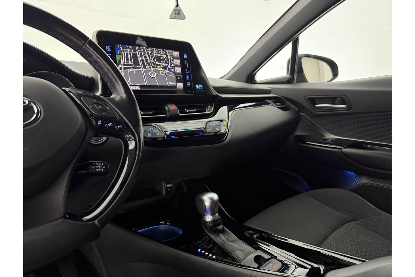 Toyota C-HR 1.8 Hybrid 148PK LED Camera Navi Clima Cruise Parkeersensoren 18"LMV