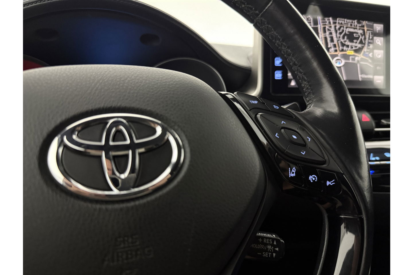 Toyota C-HR 1.8 Hybrid 148PK LED Camera Navi Clima Cruise Parkeersensoren 18"LMV