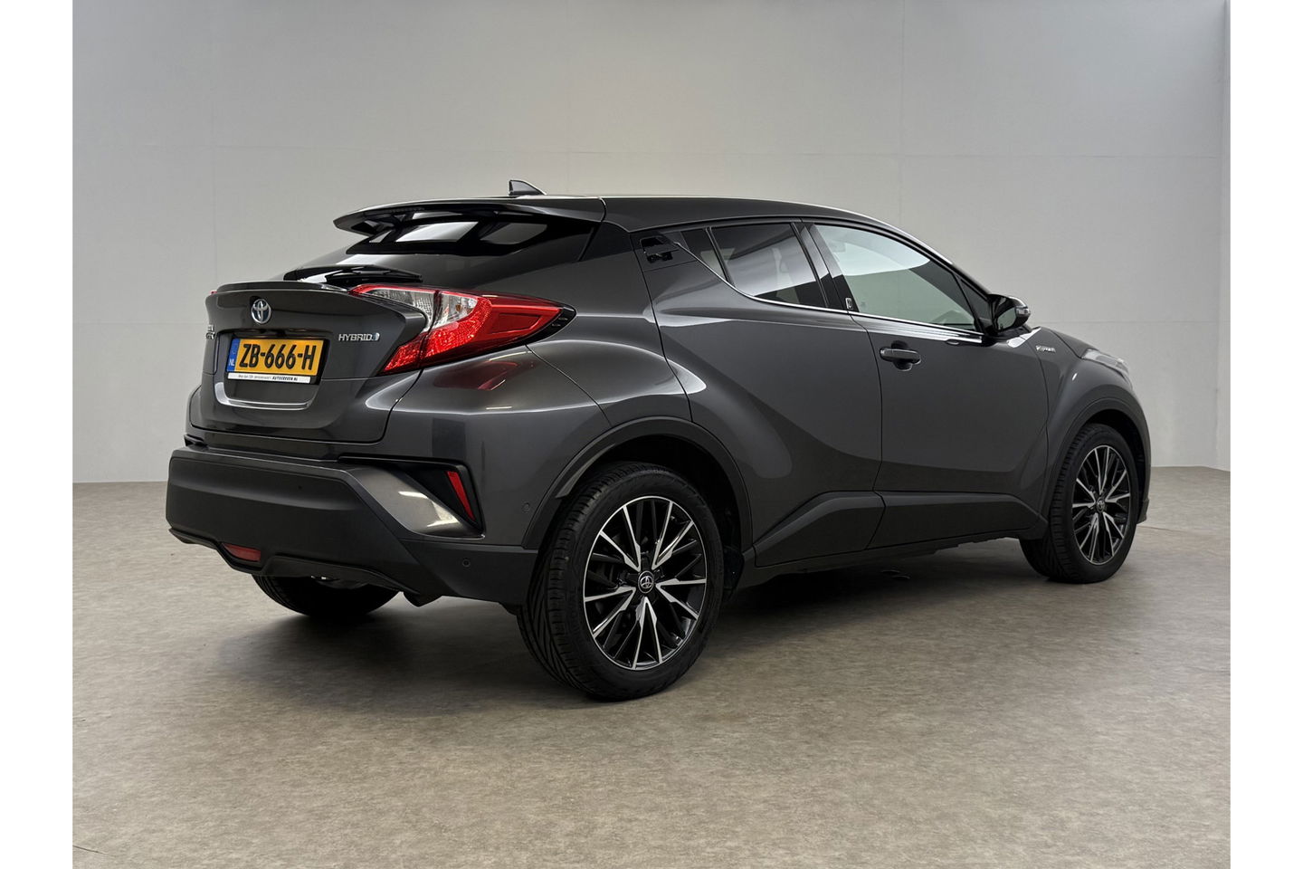 Toyota C-HR 1.8 Hybrid 148PK LED Camera Navi Clima Cruise Parkeersensoren 18"LMV