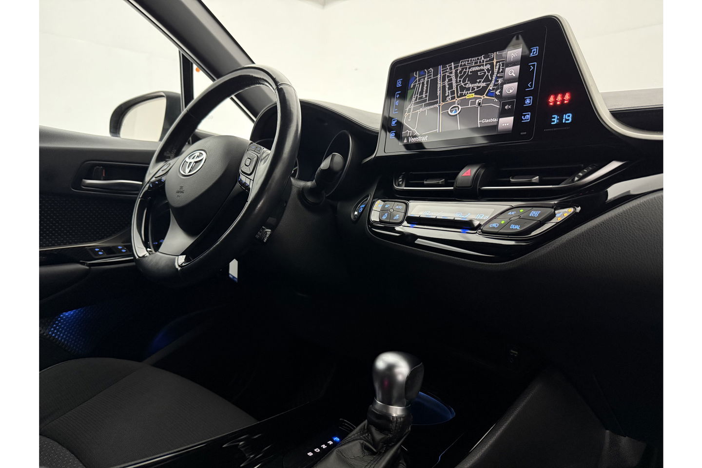Toyota C-HR 1.8 Hybrid 148PK LED Camera Navi Clima Cruise Parkeersensoren 18"LMV