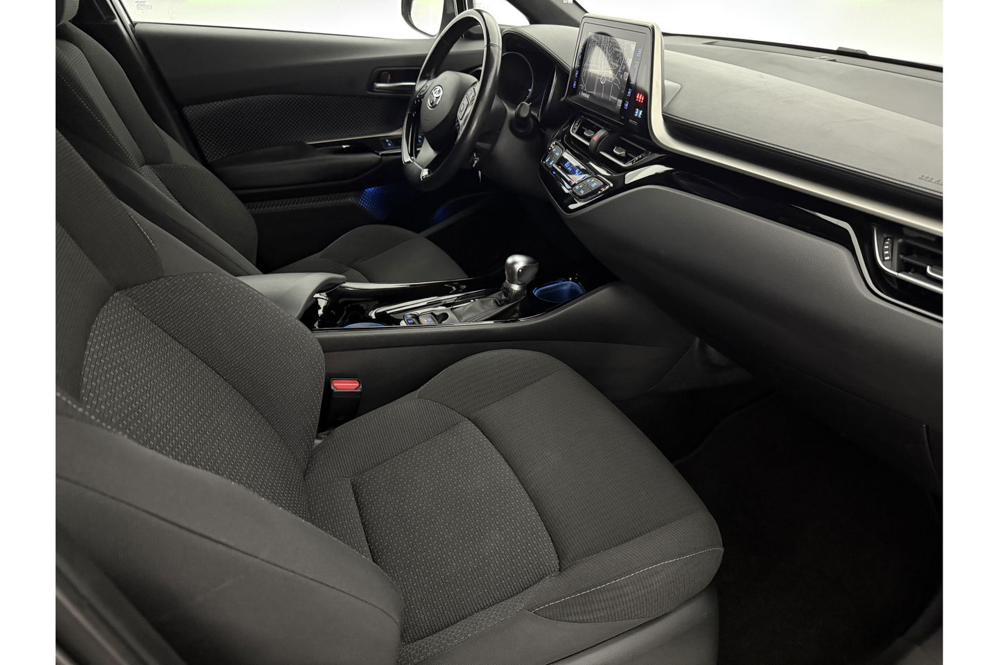 Toyota C-HR 1.8 Hybrid 148PK LED Camera Navi Clima Cruise Parkeersensoren 18"LMV