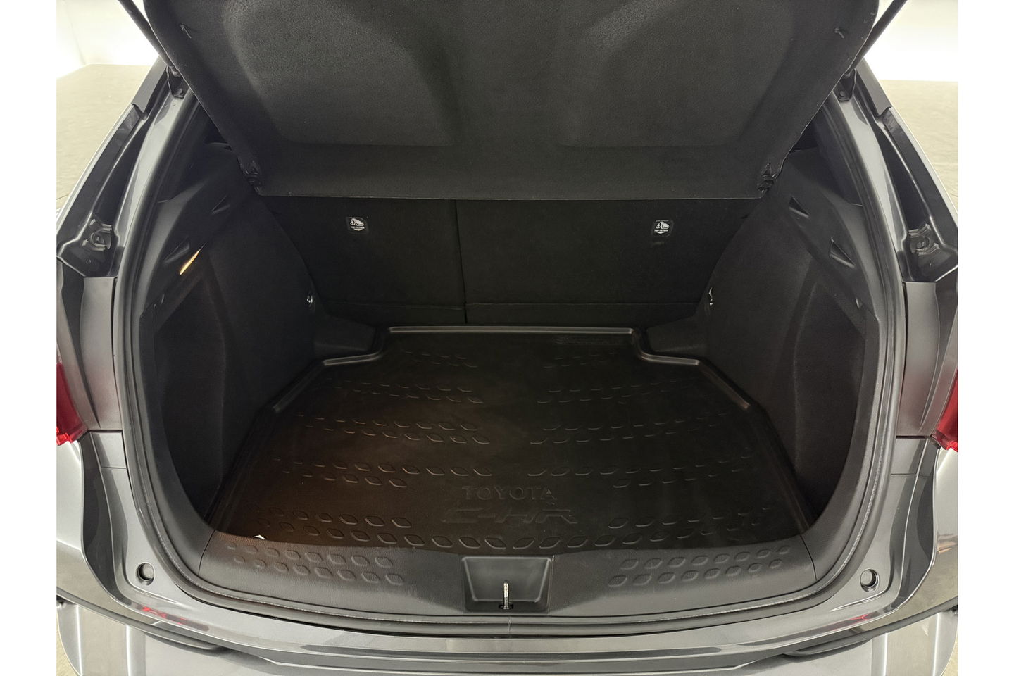 Toyota C-HR 1.8 Hybrid 148PK LED Camera Navi Clima Cruise Parkeersensoren 18"LMV