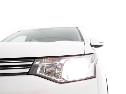 Mitsubishi Outlander 2.0 PHEV Business Edition X-Line AWD Aut. *NAVI-FULLMAP | LEATHER-FABRIC | COMFORT-SEATS | CAMERA | ECC | KEYLESS | SHIFT-PADDLES | TOWBAR | 16"ALU*