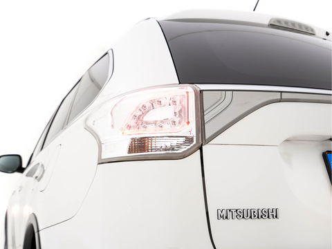 Mitsubishi Outlander 2.0 PHEV Business Edition X-Line AWD Aut. *NAVI-FULLMAP | LEATHER-FABRIC | COMFORT-SEATS | CAMERA | ECC | KEYLESS | SHIFT-PADDLES | TOWBAR | 16"ALU*