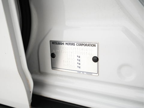 Mitsubishi Outlander 2.0 PHEV Business Edition X-Line AWD Aut. *NAVI-FULLMAP | LEATHER-FABRIC | COMFORT-SEATS | CAMERA | ECC | KEYLESS | SHIFT-PADDLES | TOWBAR | 16"ALU*