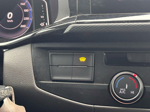 Volkswagen Transporter 2.0 TDI L2H1 Bulli DC Dubbel cabine | Standkachel | Digital Cockpit | 2x Schuifdeur |LED |