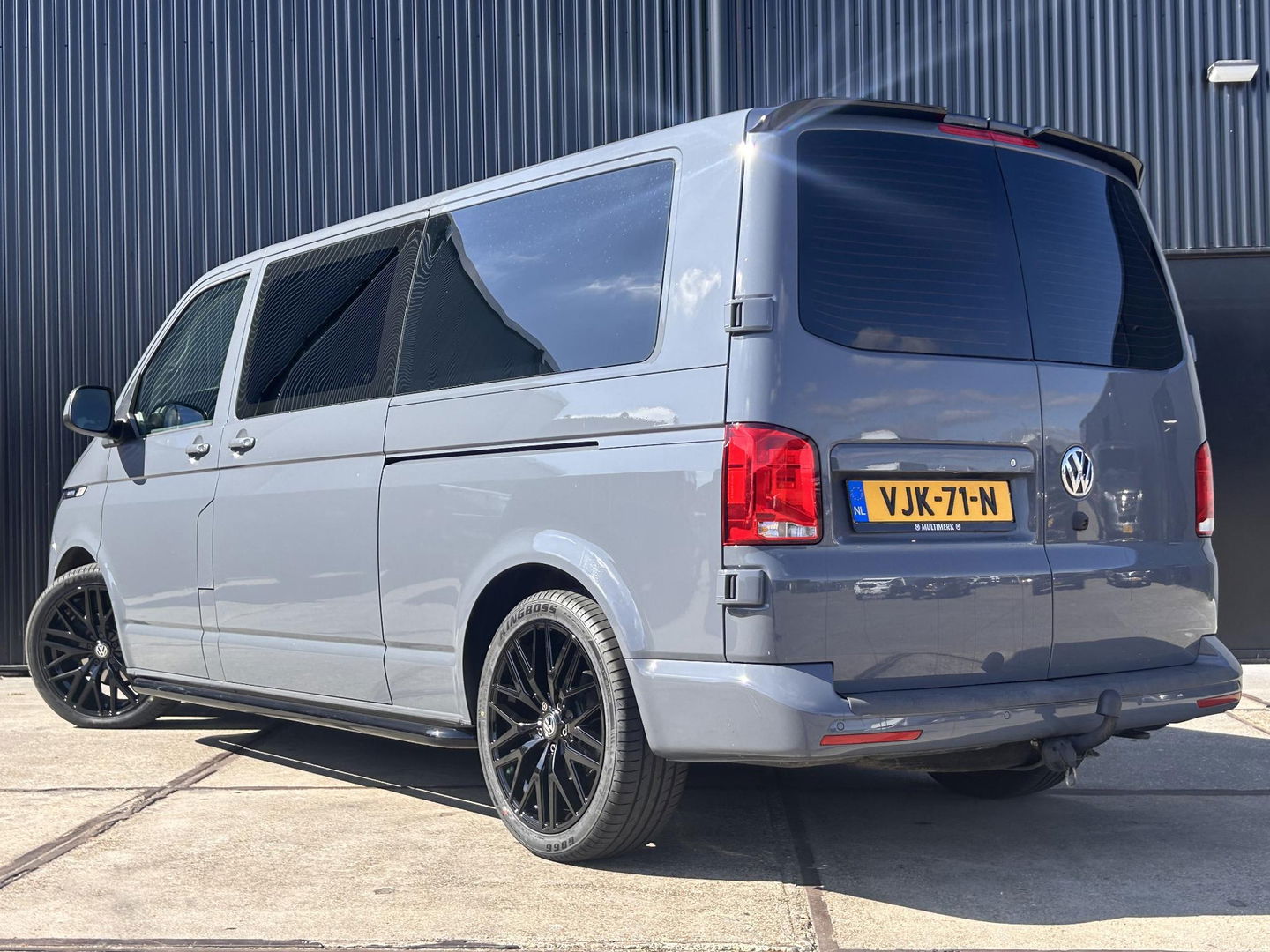 Volkswagen Transporter 2.0 TDI L2H1 Bulli DC Dubbel cabine | Standkachel | Digital Cockpit | 2x Schuifdeur |LED |