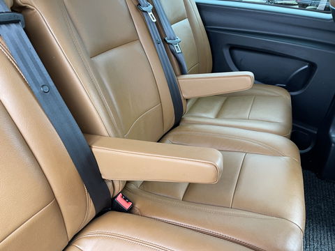 Mercedes-Benz Vito 116 CDI automaat Lang L2H1 / DC 5 persoons / vaste prijs rijklaar € 30.950 ex btw / lease vanaf € / bruin leer ! / airco / cruise / achterdeuren / trekhaak 2500 kg