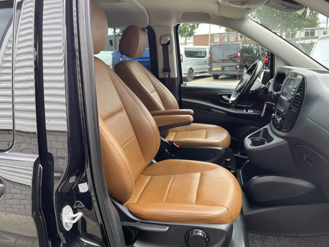 Mercedes-Benz Vito 116 CDI automaat Lang L2H1 / DC 5 persoons / vaste prijs rijklaar € 30.950 ex btw / lease vanaf € / bruin leer ! / airco / cruise / achterdeuren / trekhaak 2500 kg