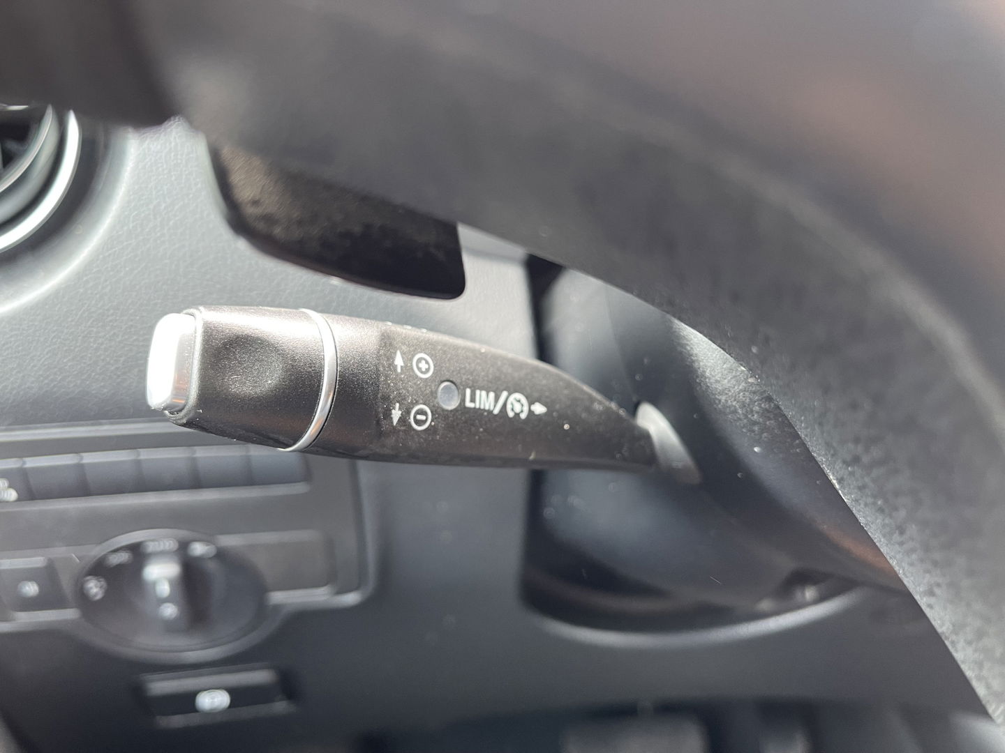 Mercedes-Benz Vito 116 CDI automaat Lang L2H1 / DC 5 persoons / vaste prijs rijklaar € 30.950 ex btw / lease vanaf € / bruin leer ! / airco / cruise / achterdeuren / trekhaak 2500 kg