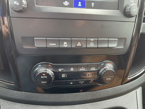 Mercedes-Benz Vito 116 CDI automaat Lang L2H1 / DC 5 persoons / vaste prijs rijklaar € 30.950 ex btw / lease vanaf € / bruin leer ! / airco / cruise / achterdeuren / trekhaak 2500 kg