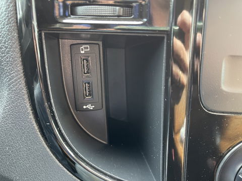Mercedes-Benz Vito 116 CDI automaat Lang L2H1 / DC 5 persoons / vaste prijs rijklaar € 30.950 ex btw / lease vanaf € / bruin leer ! / airco / cruise / achterdeuren / trekhaak 2500 kg
