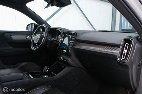 Volvo XC40 Recharge P8 AWD R-Design 408 pk | DAB | alcantara | LED | Rijklaarprijs |