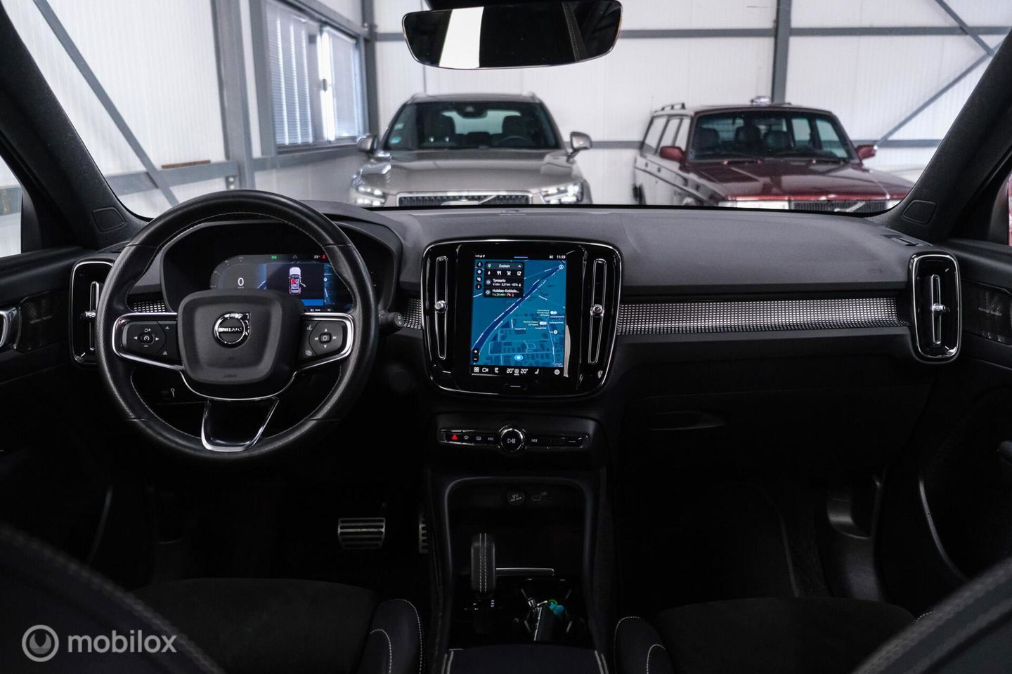 Volvo XC40 Recharge P8 AWD R-Design 408 pk | DAB | alcantara | LED | Rijklaarprijs |