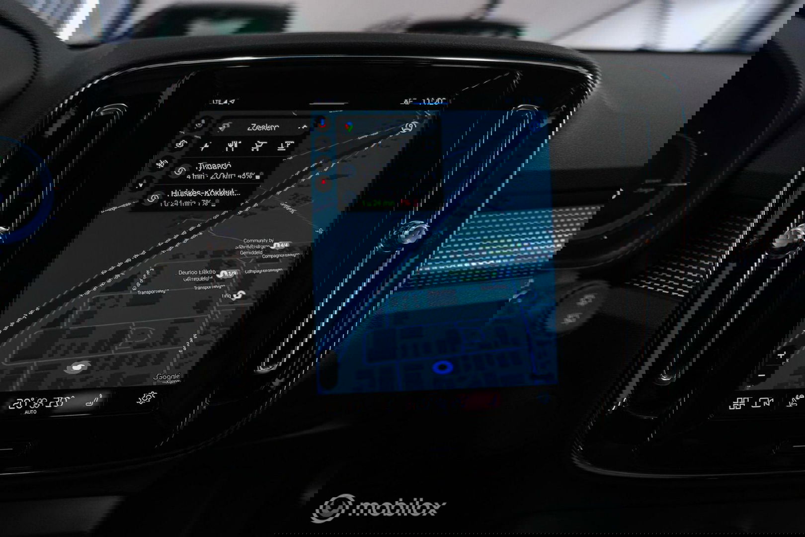 Volvo XC40 Recharge P8 AWD R-Design 408 pk | DAB | alcantara | LED | Rijklaarprijs |