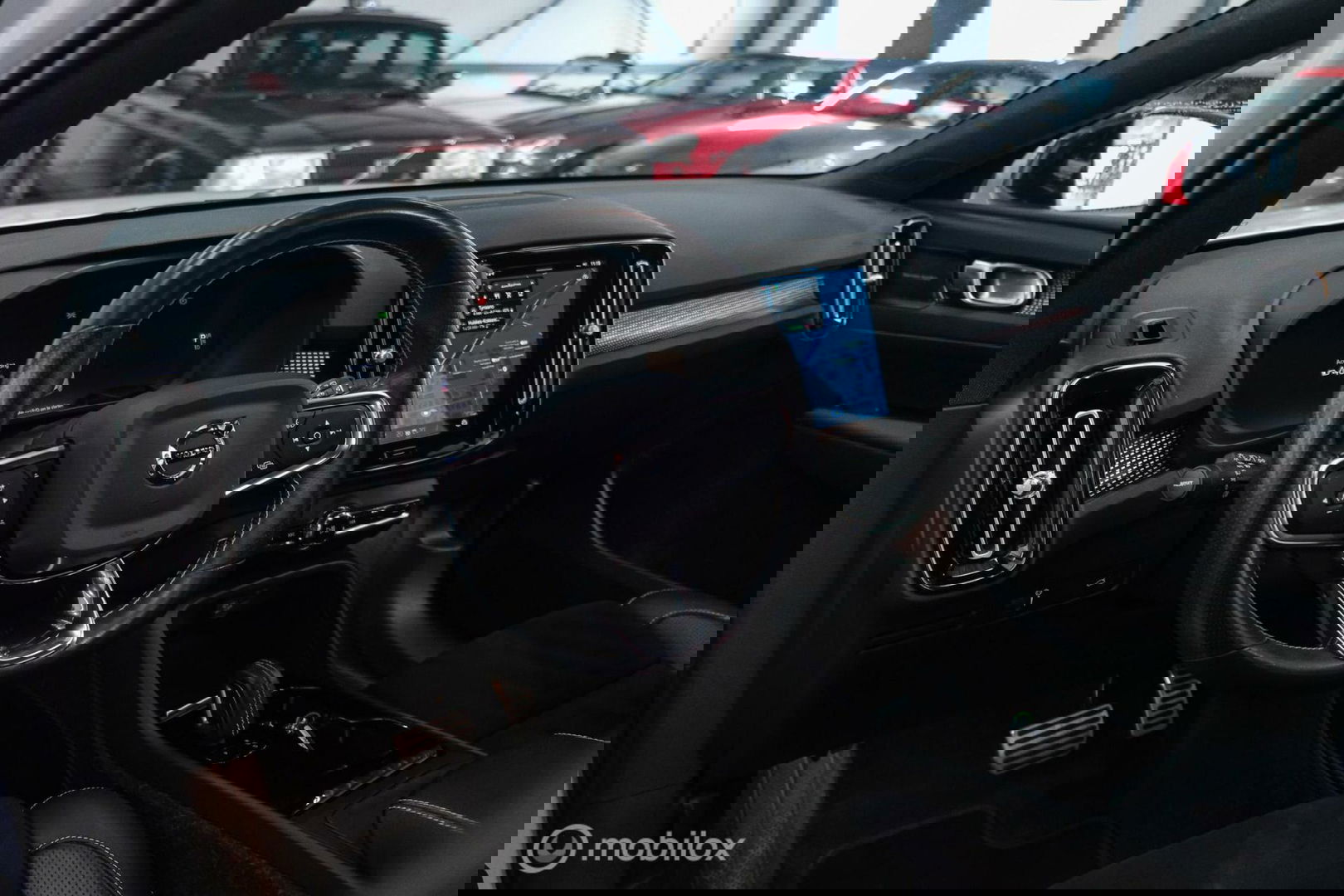 Volvo XC40 Recharge P8 AWD R-Design 408 pk | DAB | alcantara | LED | Rijklaarprijs |