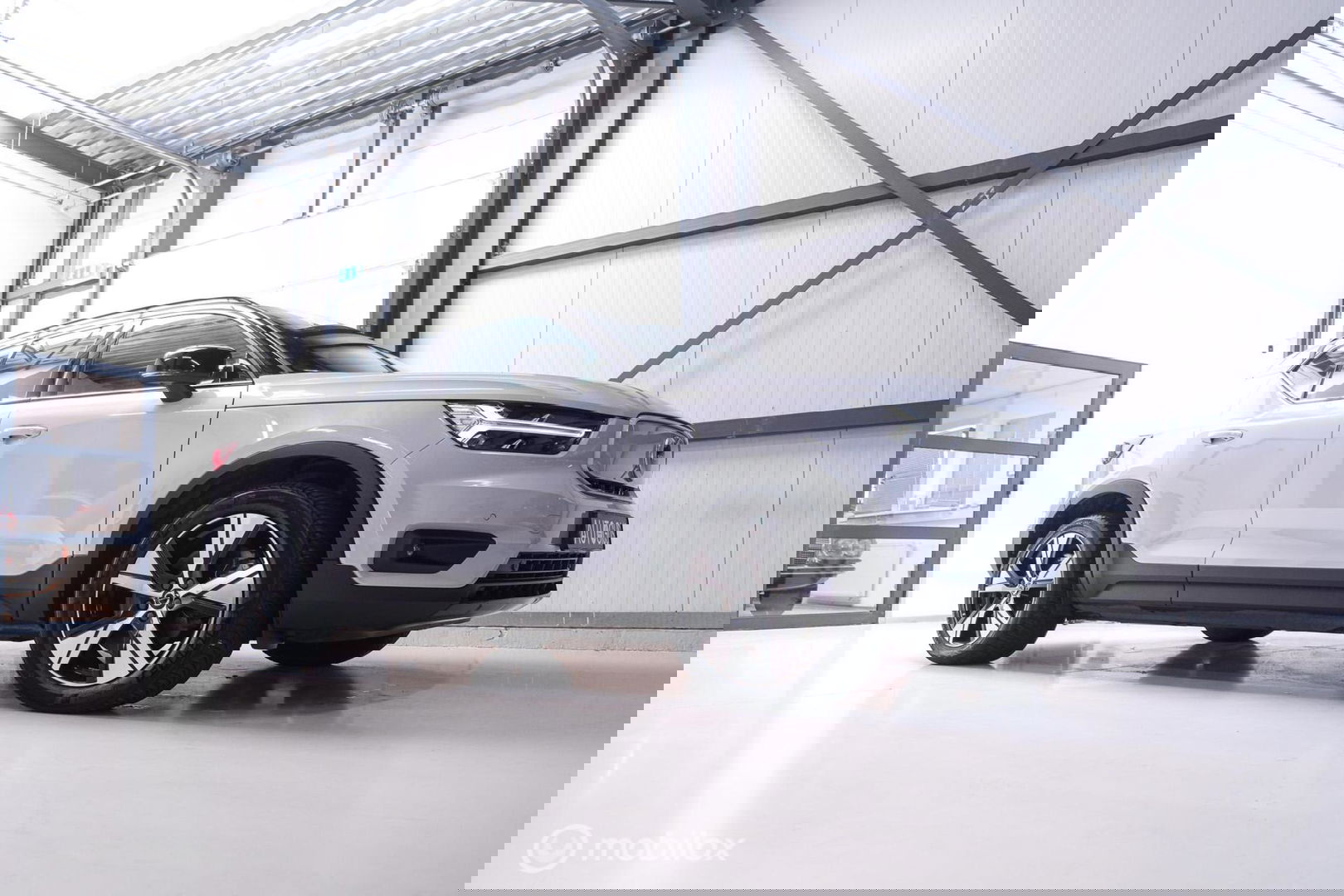 Volvo XC40 Recharge P8 AWD R-Design 408 pk | DAB | alcantara | LED | Rijklaarprijs |