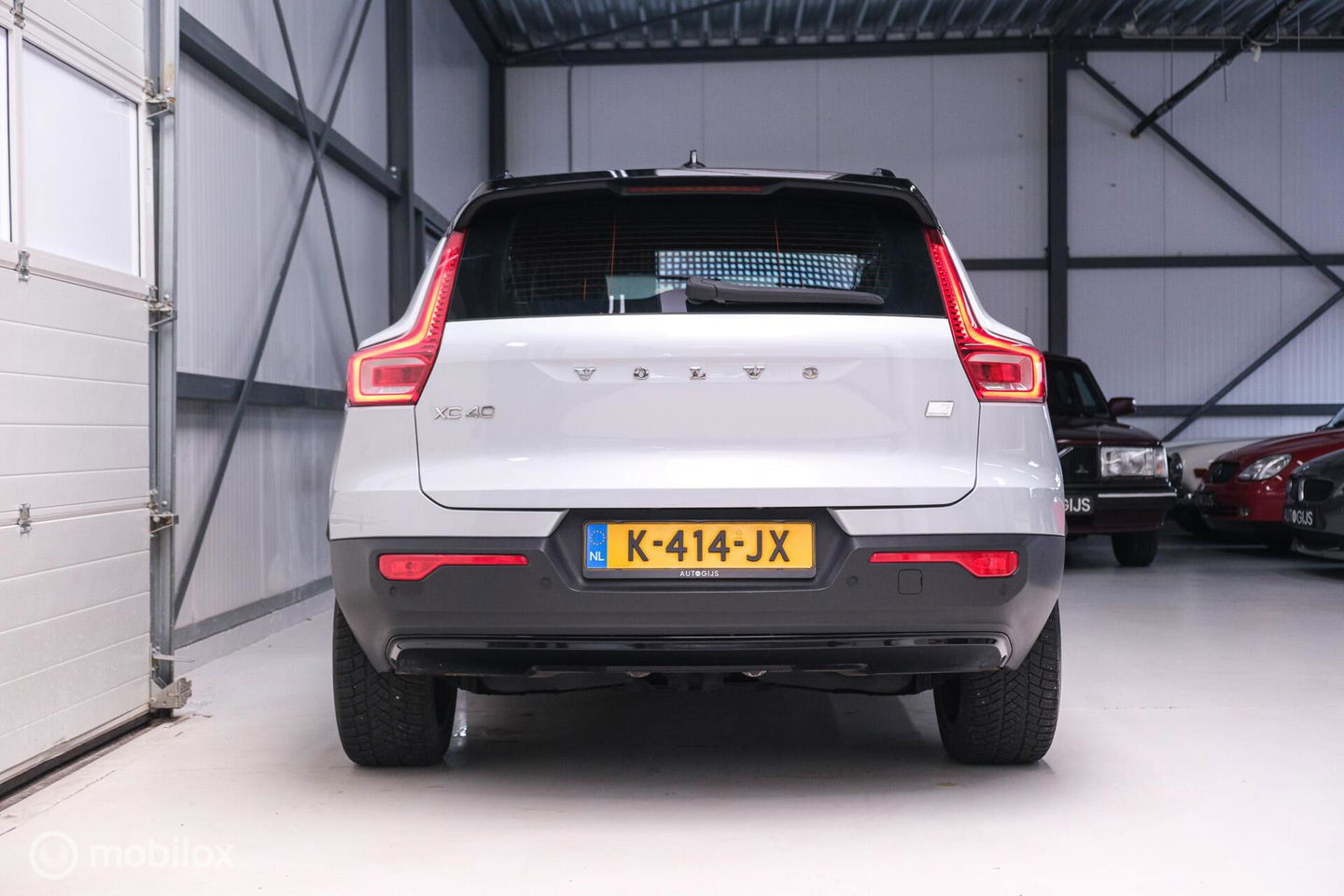 Volvo XC40 Recharge P8 AWD R-Design 408 pk | DAB | alcantara | LED | Rijklaarprijs |