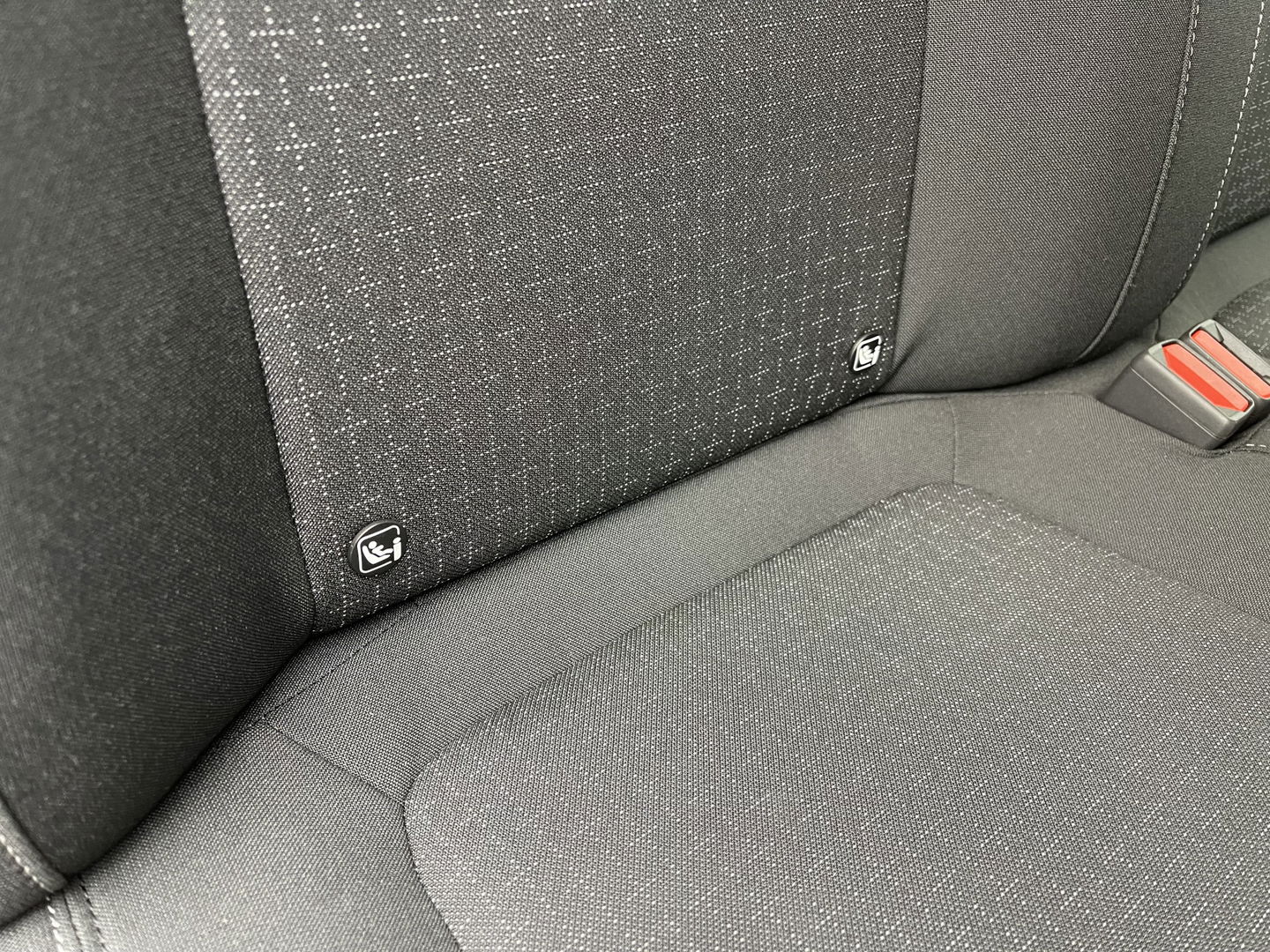 Ford Transit Custom 340 2.0 TDCI L2H1 Trend DC 6 persoons / NIEUW / bpm vrij / rijklaar € 39.950 ex btw / lease vanaf € 715 / direct leverbaar / airco / cruise / apple carplay / camera / magnetic grey metallic