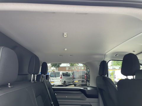 Ford Transit Custom 340 2.0 TDCI L2H1 Trend DC 6 persoons / NIEUW / bpm vrij / rijklaar € 39.950 ex btw / lease vanaf € 715 / direct leverbaar / airco / cruise / apple carplay / camera / magnetic grey metallic