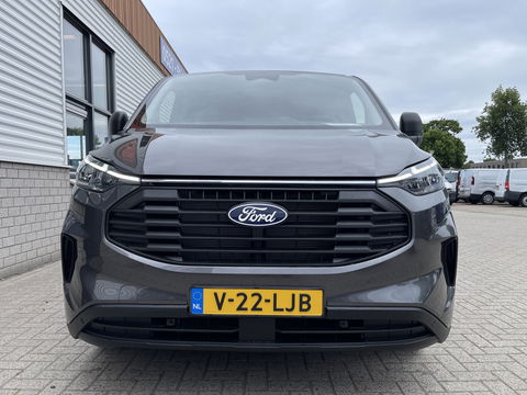 Ford Transit Custom 340 2.0 TDCI L2H1 Trend DC 6 persoons / NIEUW / bpm vrij / rijklaar € 39.950 ex btw / lease vanaf € 715 / direct leverbaar / airco / cruise / apple carplay / camera / magnetic grey metallic