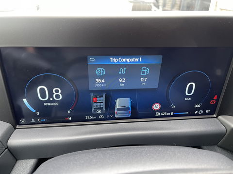 Ford Transit Custom 340 2.0 TDCI L2H1 Trend DC 6 persoons / NIEUW / bpm vrij / rijklaar € 39.950 ex btw / lease vanaf € 715 / direct leverbaar / airco / cruise / apple carplay / camera / magnetic grey metallic