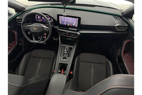 CUPRA Leon Sportstourer 1.4 e-Hybrid VZ Performance 245PK Pano Memory Sfeerverl. LED Camera Carplay Virtual Clima Cruise 19"LMV Navi PDC